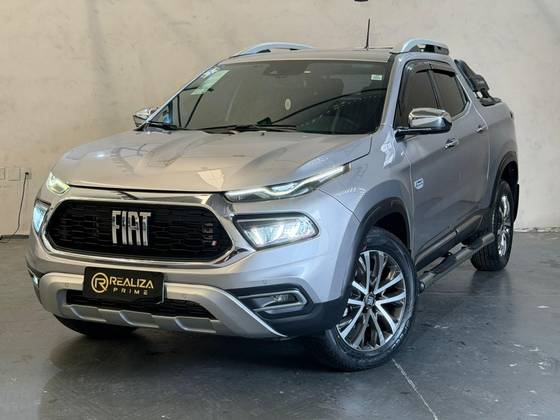 FIAT TORO 2.0 16V TURBO DIESEL RANCH 4WD AT9 FIAT TORO 2.0 16V TURBO DIESEL RANCH 4WD AT9